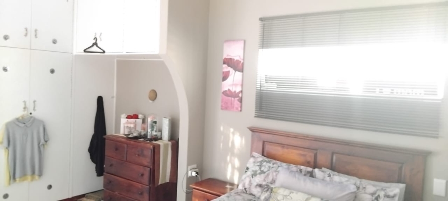 4 Bedroom Property for Sale in Dale View Eastern Cape